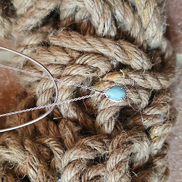 Kendra Scott - Picture 4 of 4